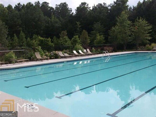 Building Photo - 40 Newnan Lakes Dr