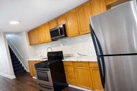 Building Photo - 2208 E Fayette St