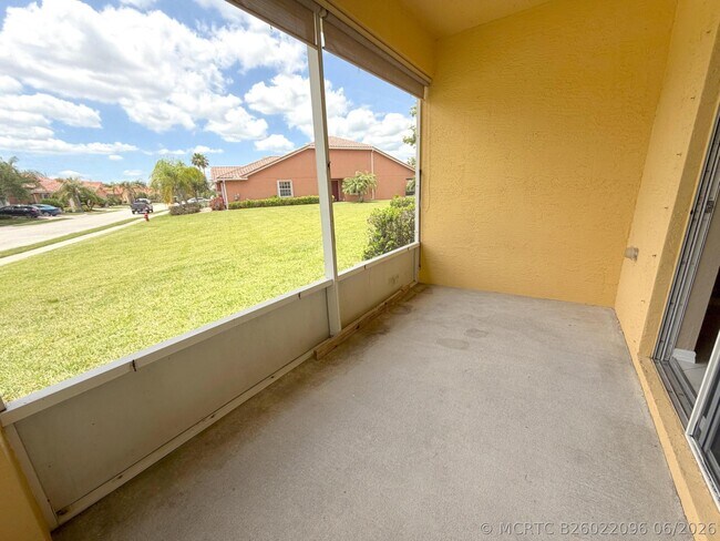 Building Photo - 6510 Oxford Cir