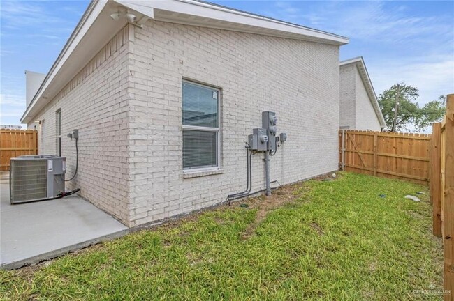 Primary Photo - 104 San Jose Dr
