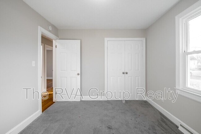 Building Photo - 2407 Bluefield St