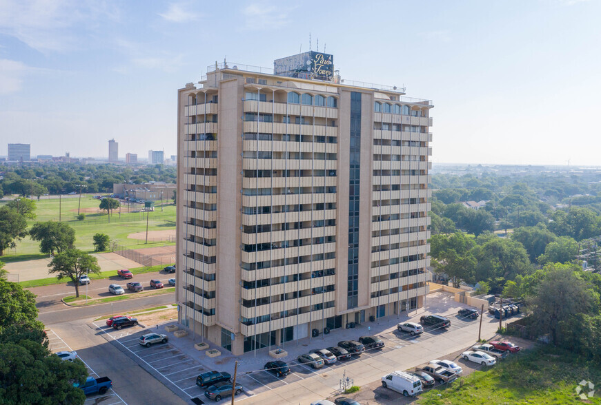 Primary Photo - Park Tower Apartments