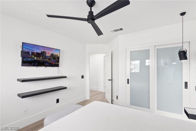 Building Photo - 9301 St James Cir