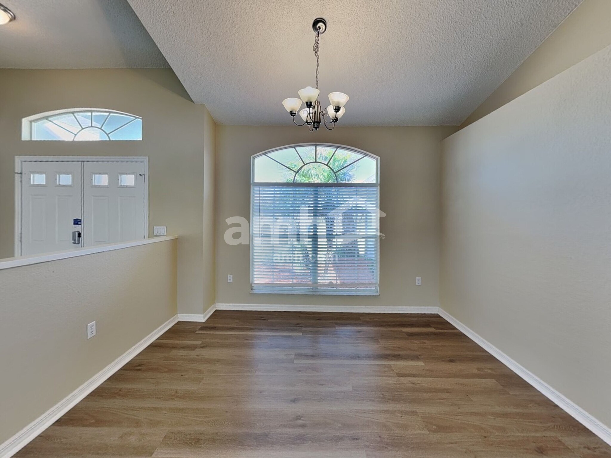 Building Photo - 8850 Napa Loop