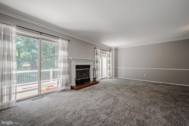 Building Photo - 805 Birch Ln