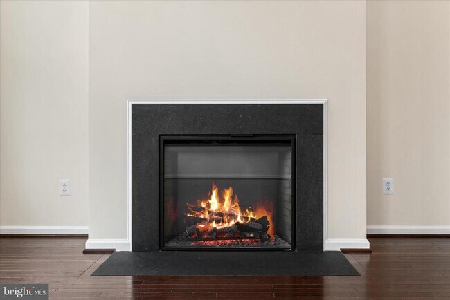 Building Photo - 109 Sequoia Dr