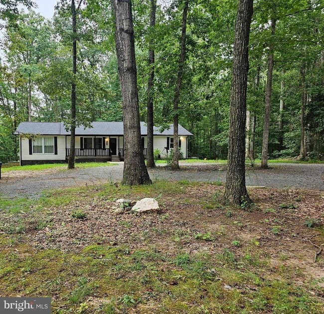 Building Photo - 133 Meadows Rd