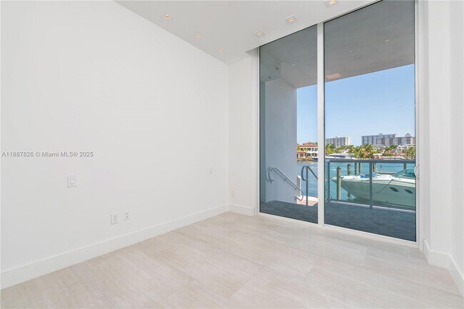 Building Photo - 400 Sunny Isles Blvd