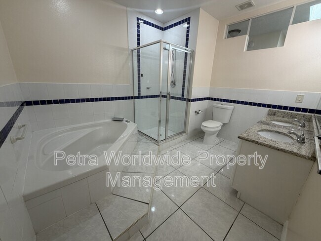 Building Photo - 1074 Universal Rest Pl
