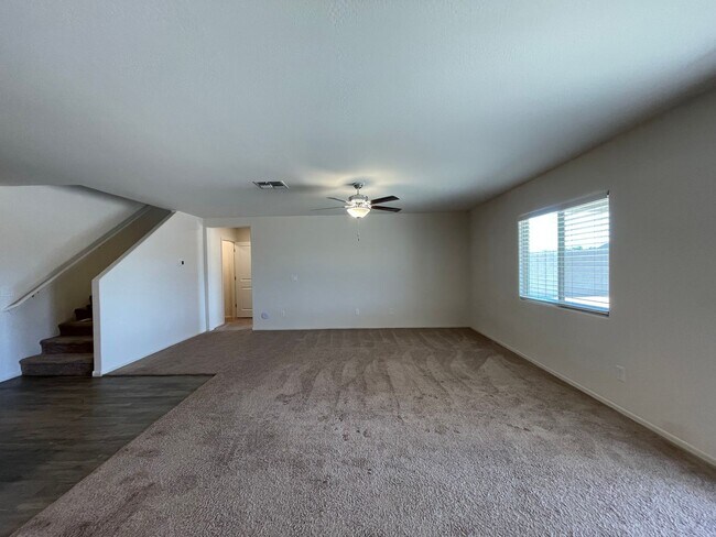 Building Photo - Spacious New-Build Family Home!