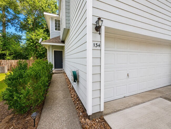 Building Photo - 134 N Camellia Grove Cir