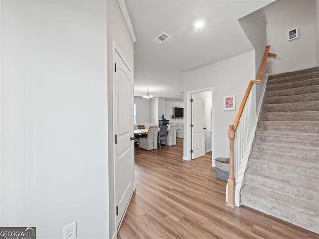 Building Photo - 4934 Hillstone Dr