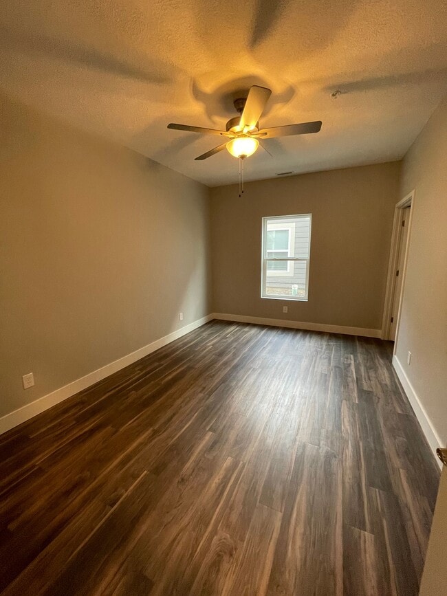 Building Photo - 2026 Scott Street