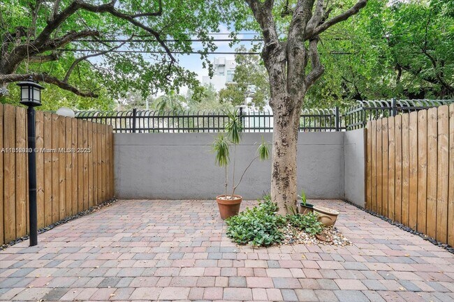 Building Photo - 3097 Bird Ave