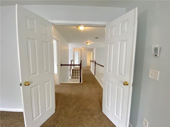 Building Photo - 6405 Knighted Ct