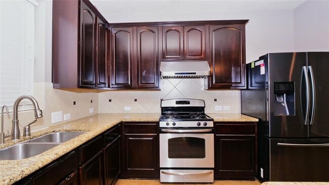 Building Photo - 6426 Black Bamboo Ln