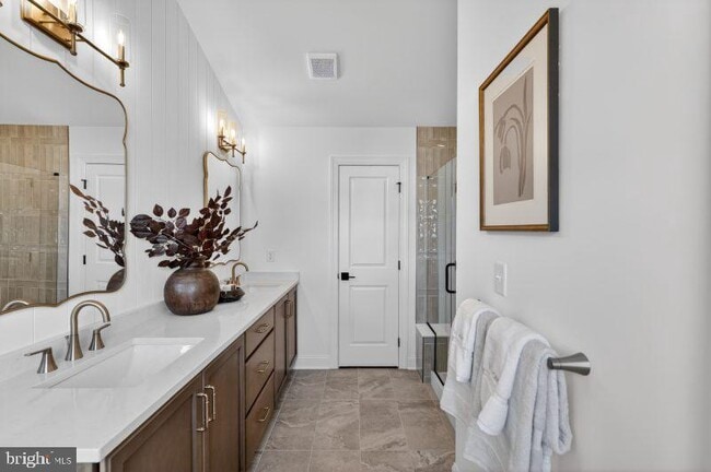 Building Photo - 12 Twelfth St