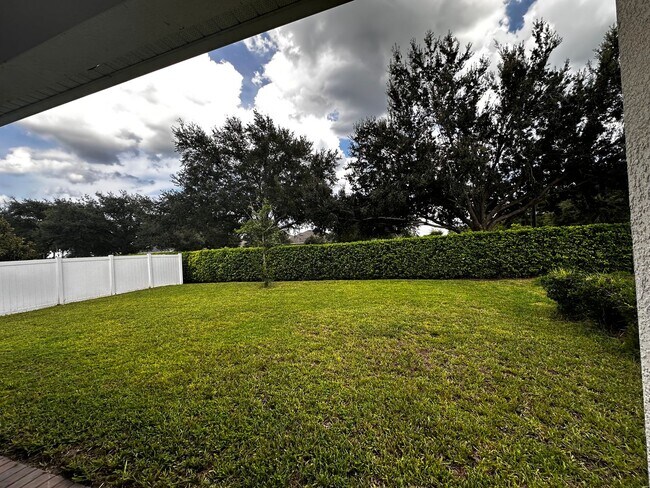 Building Photo - SAWGRASS - 4BR/2BA HOME