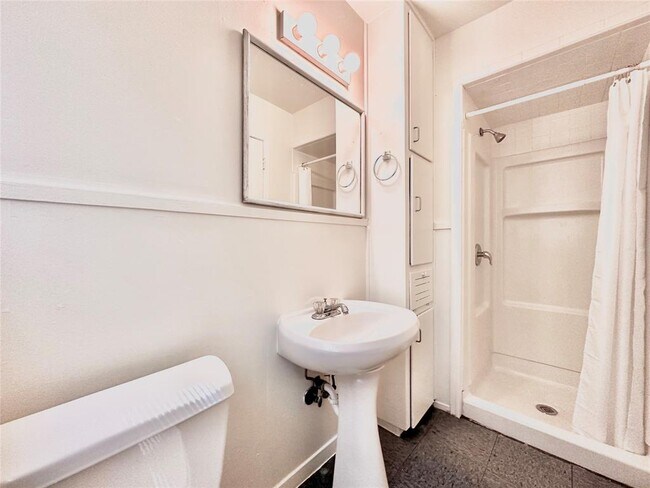 Building Photo - 2721 Hemphill Park