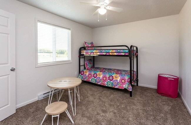 Building Photo - 3 Bedroom, Single-story Townhomes for rent...