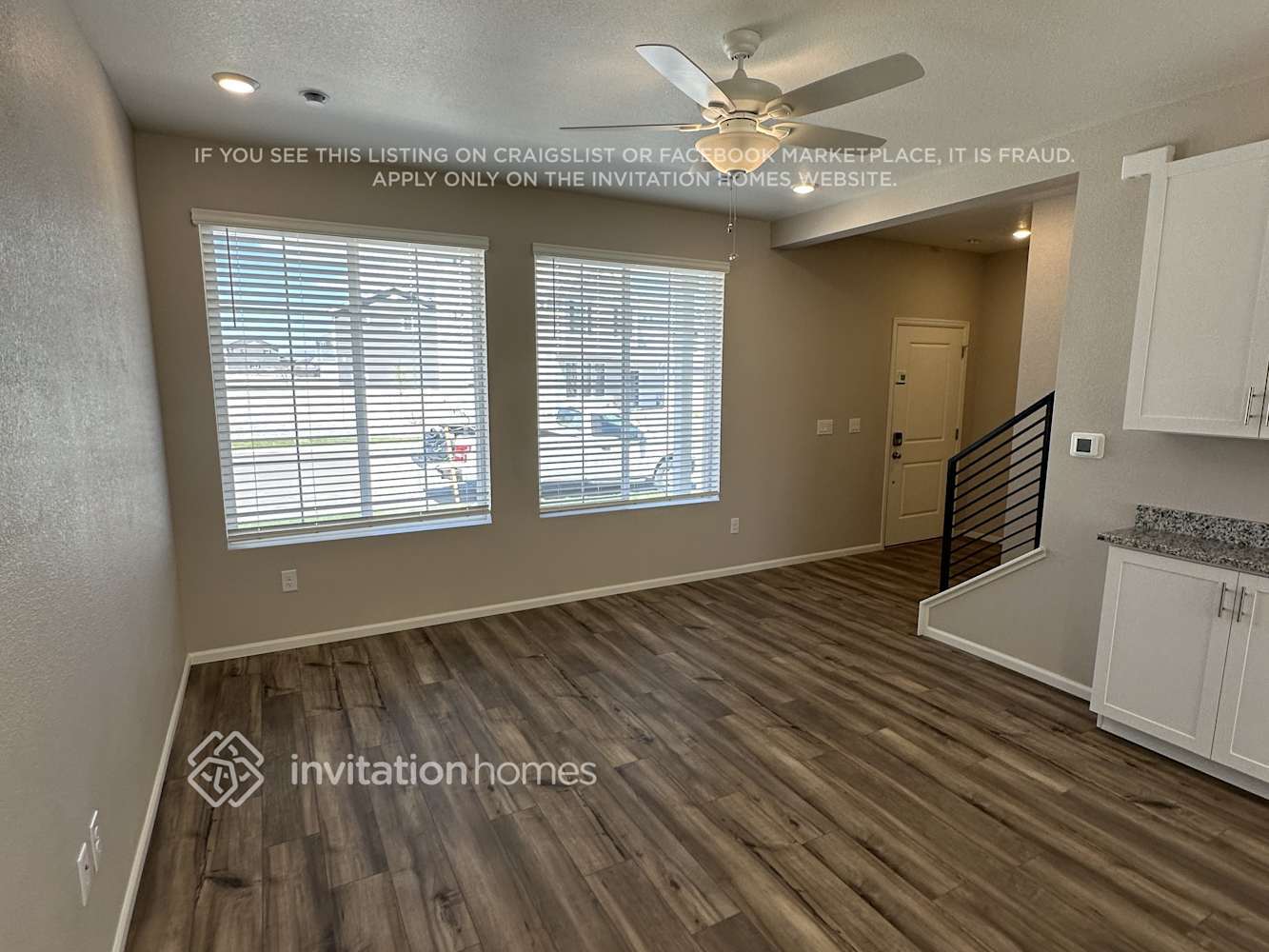 Building Photo - 3341 Streamwood Dr