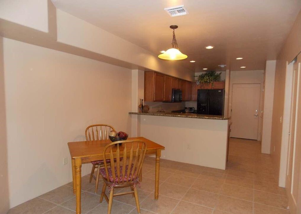 Dining Area/Kitchen - 3135 N Olsen Ave