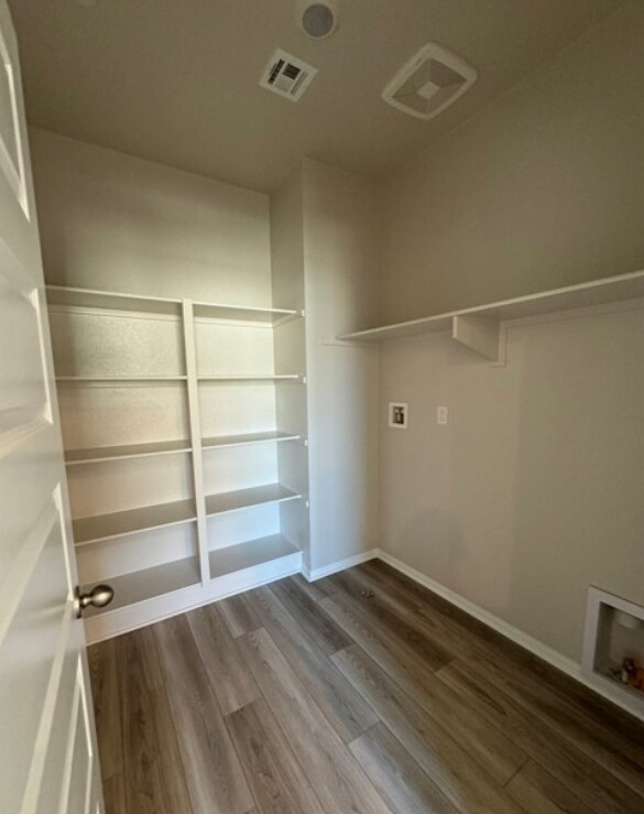 Building Photo - 40430 Melrose Dr