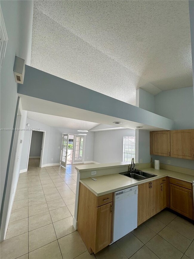 Building Photo - 10295 Hidden Springs Ct