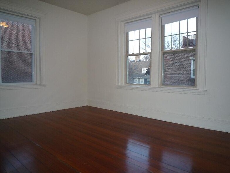 Building Photo - 1788 Beacon St