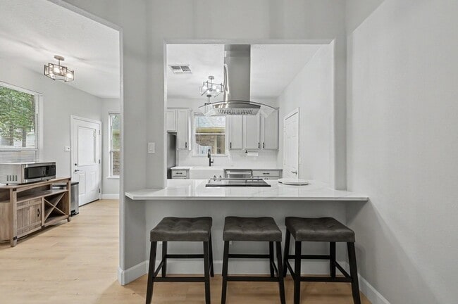 Building Photo - 11318 Twain Dr