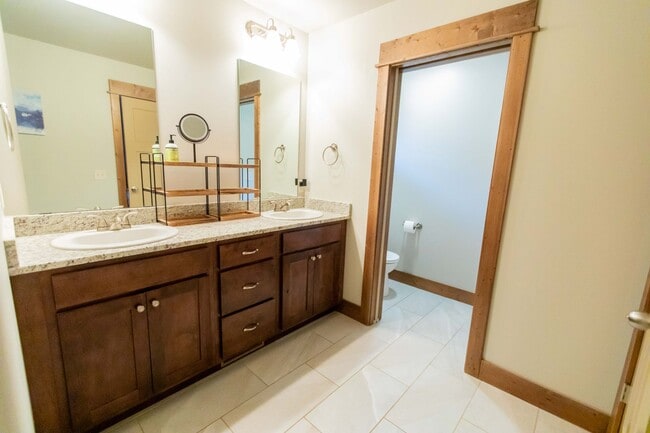 Building Photo - Charming Downtown Retreat: A Unique Blend of Urban Living and Montana Charm in Bozeman