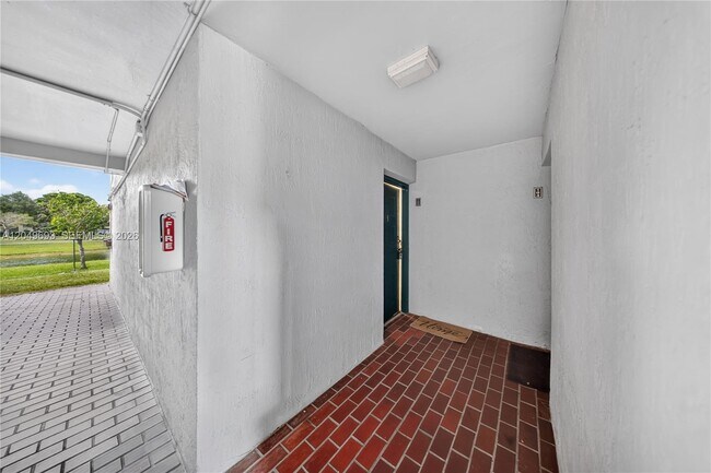 Building Photo - 7195 NW 179th St
