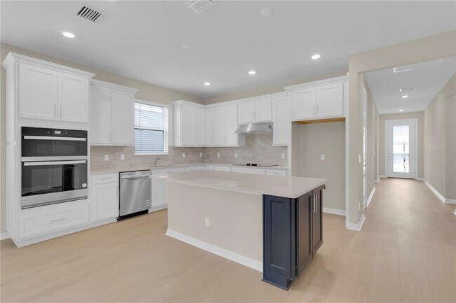 Building Photo - 2261 Mossy Vine Ave