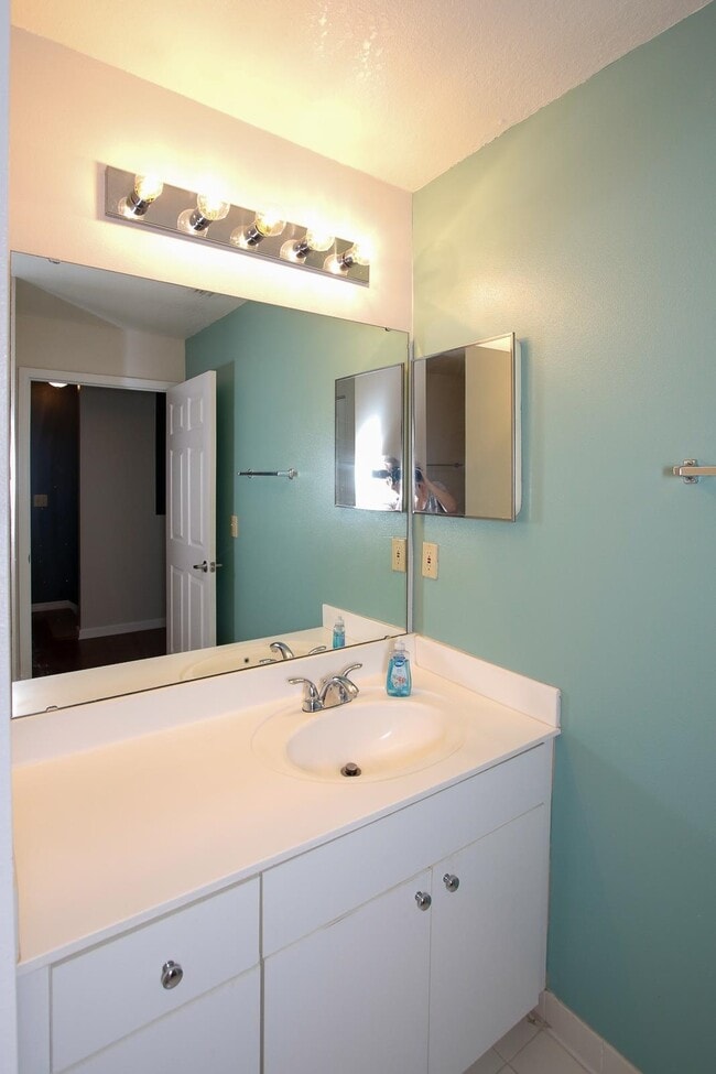 Building Photo - 29207 Harbour Vista Cir