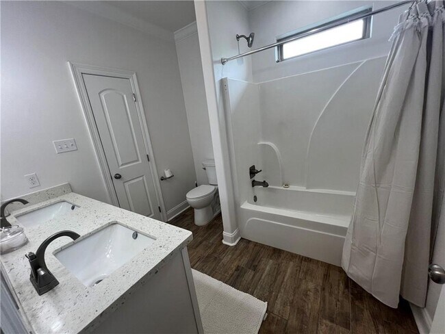 Building Photo - 2708 Volpe Dr