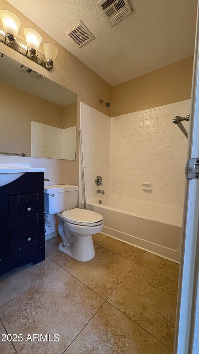 Building Photo - 18626 N 33rd Dr