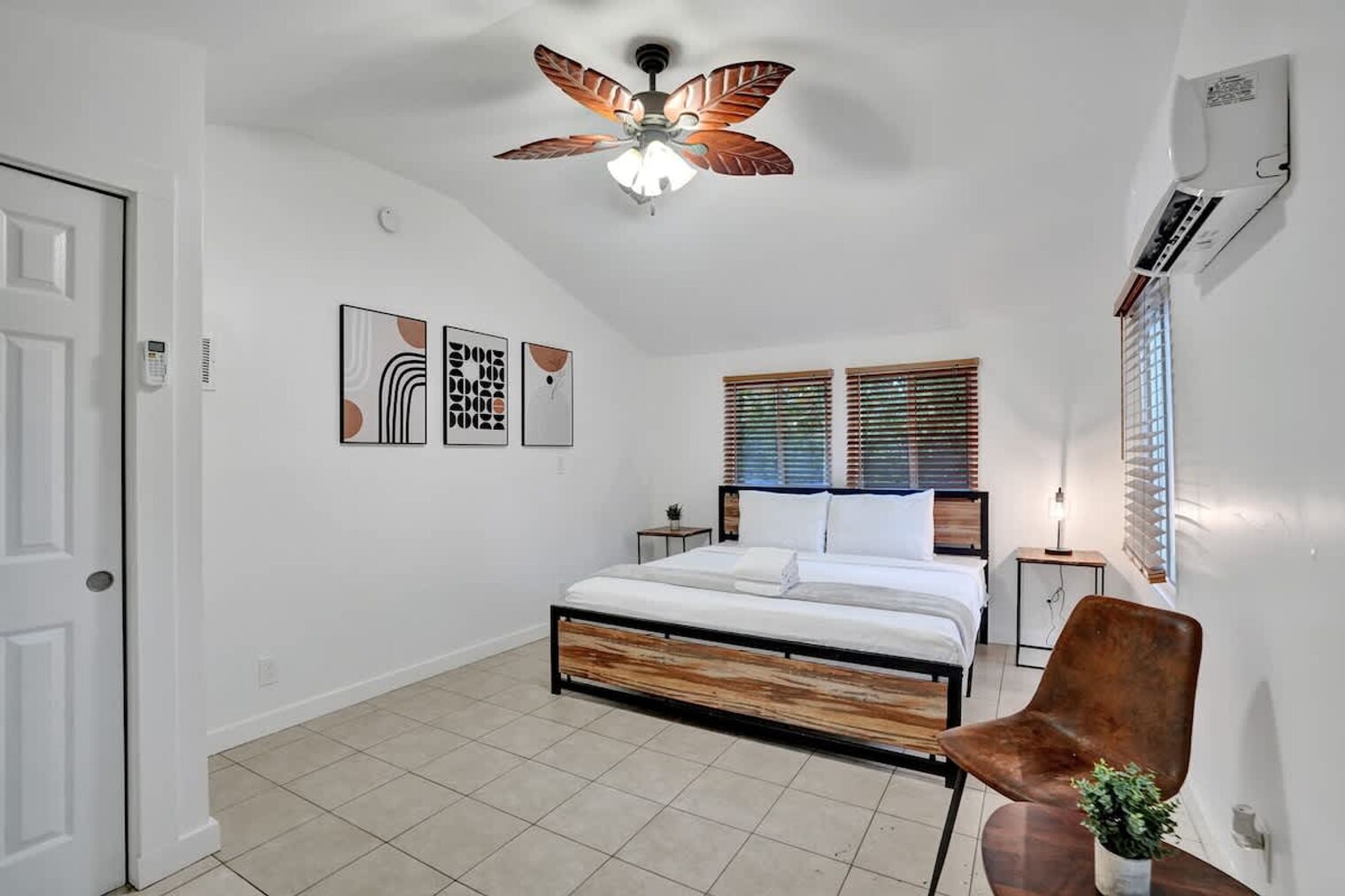 Building Photo - 1115 SW 4th St