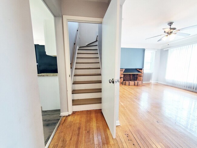 Building Photo - 4095 Bluestone Rd