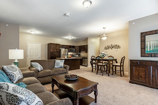 Building Photo - Emerald Reserve Bedford