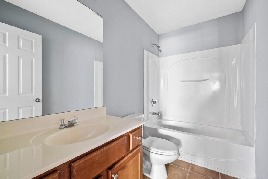 Building Photo - 2872 Cross Creek Ct