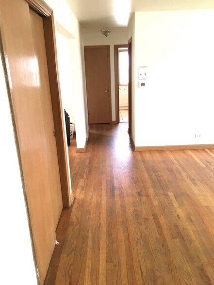 Building Photo - 10350 Milford St