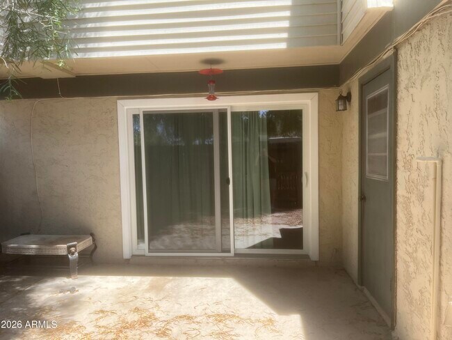 Building Photo - 5902 W Townley Ave