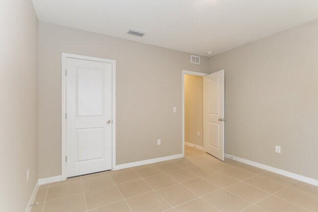 Building Photo - 2259 Shasta St