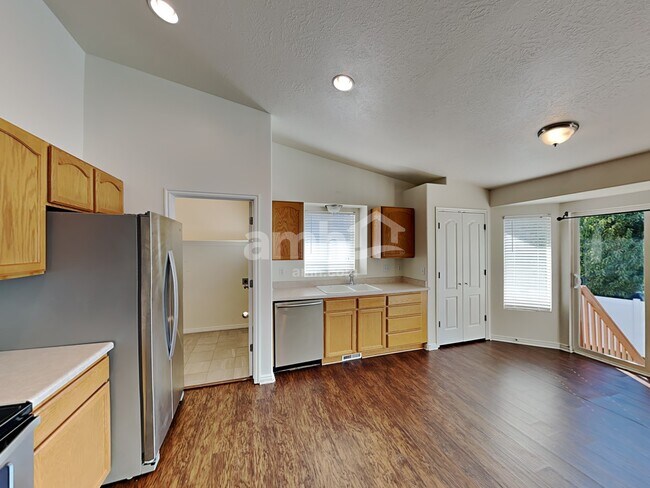 Building Photo - 2362 S 50 E