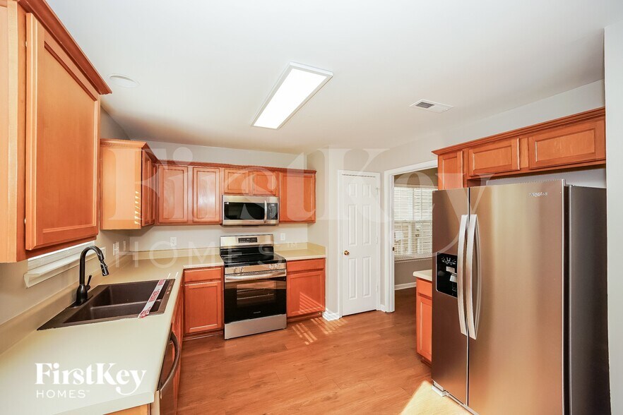 Building Photo - 3210 Reid Brook Ln