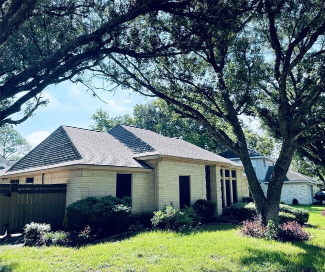 Building Photo - 1020 Sugardale Ct