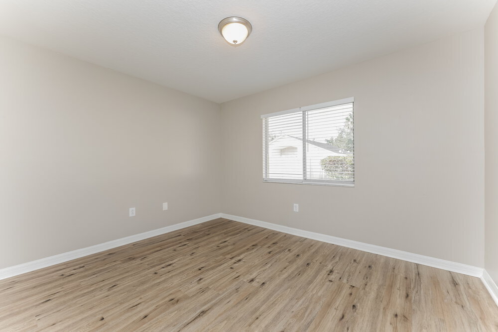 Building Photo - 12724 Lake Vista Dr