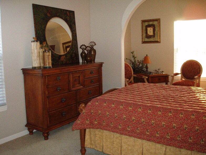 Building Photo - 12913 Tradd St