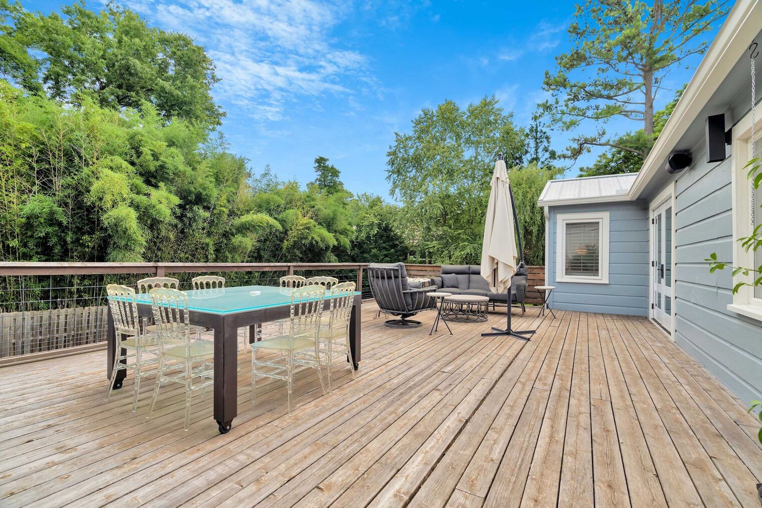 Building Photo - 802 N Park Ave