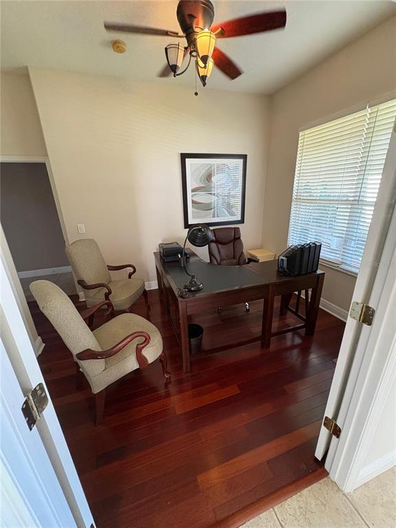 Building Photo - 9718 Pineola Dr